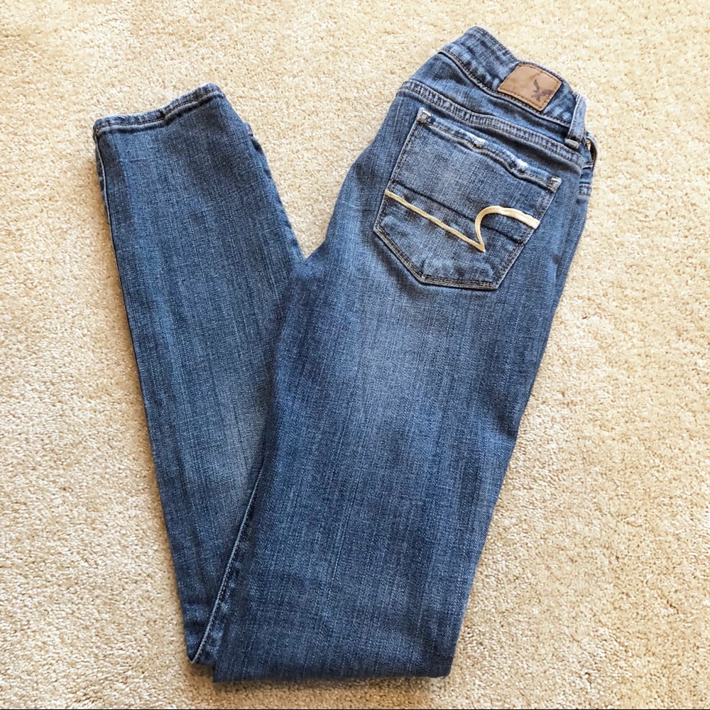 American Eagle | Medium Wash Stretch Skinny Jeans